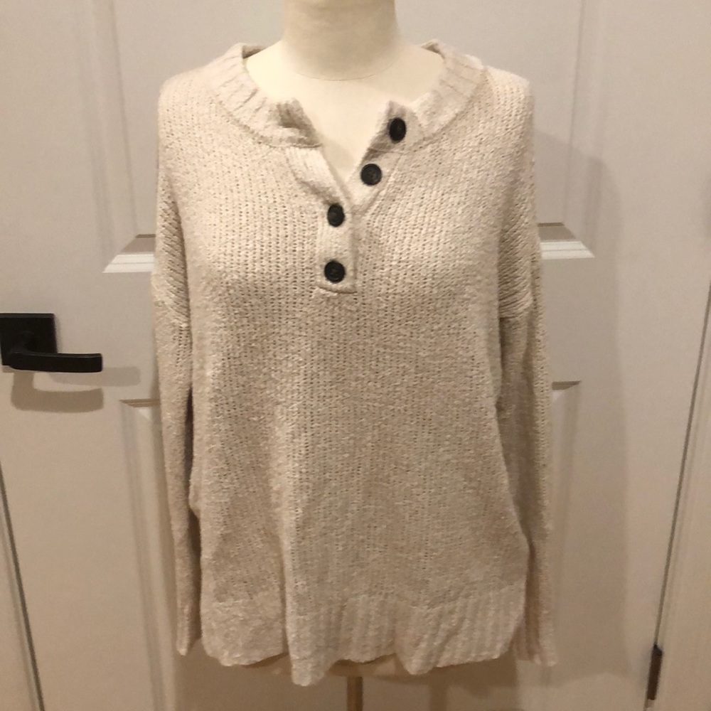 American Eagle Jegging Fit cream Sweater